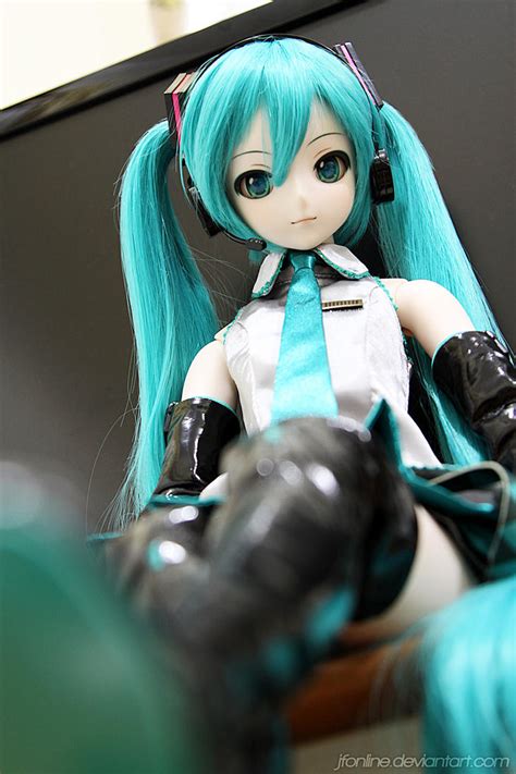 dollfie dream doll miku